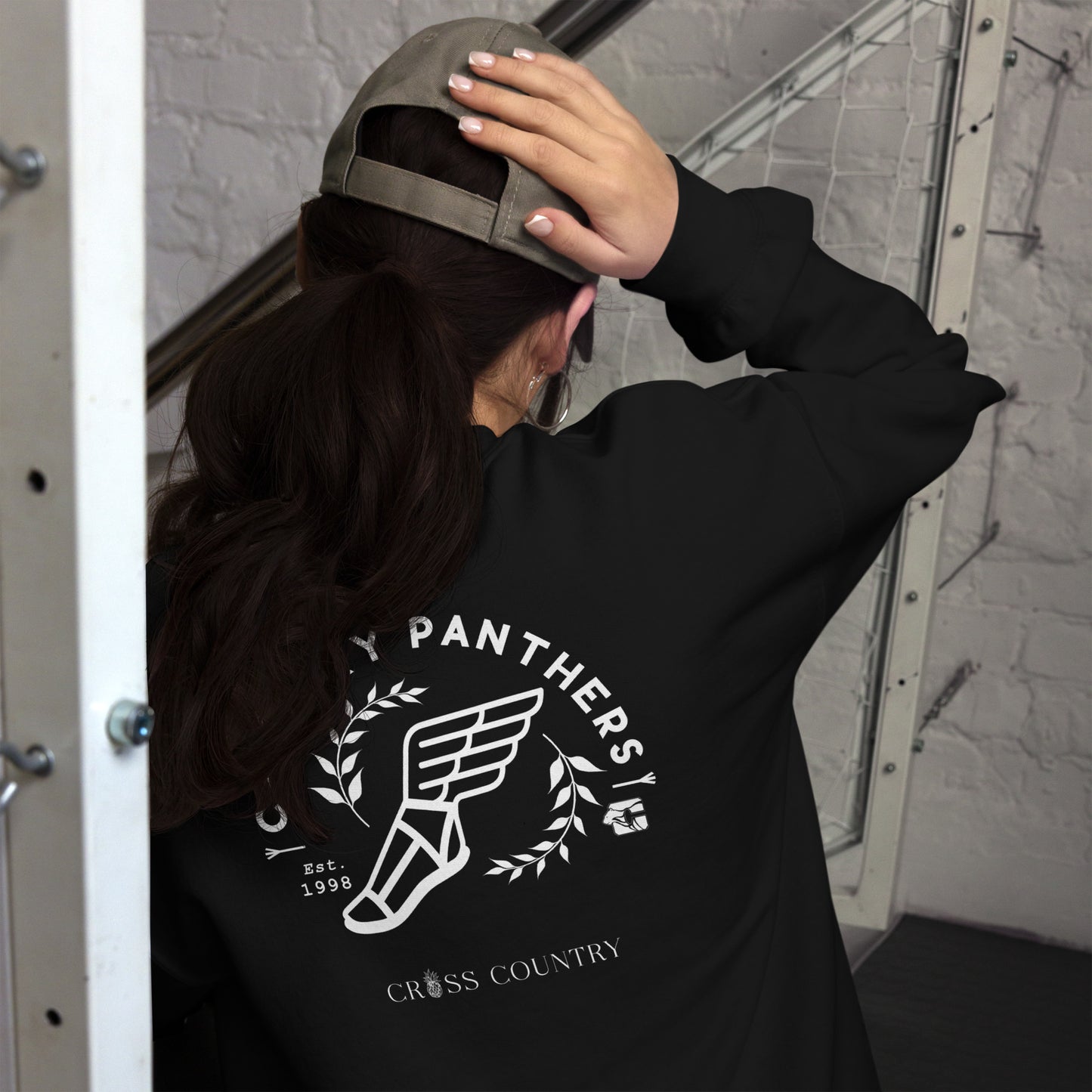 CENTURY XC PINEAPPLE EMBROIDERY CREWNECK