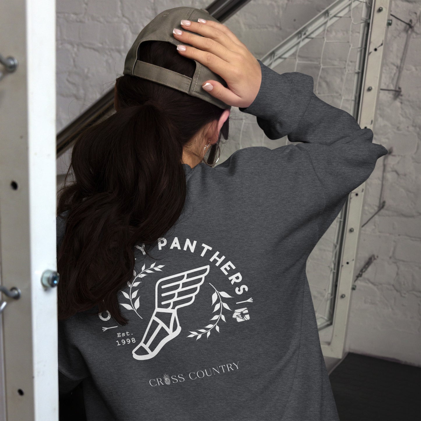CENTURY XC PINEAPPLE EMBROIDERY CREWNECK